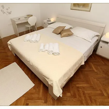 Apartment Ondina *